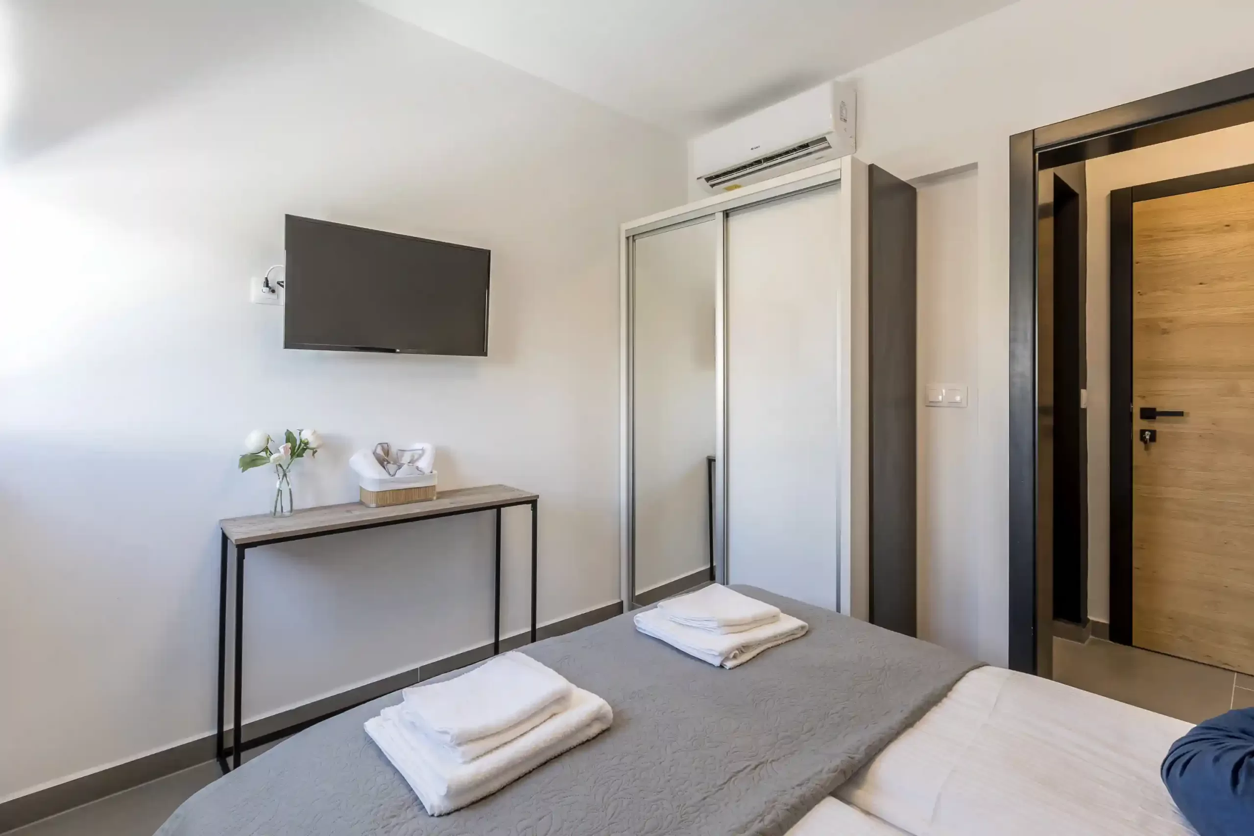 Lara-luxury-villa-34